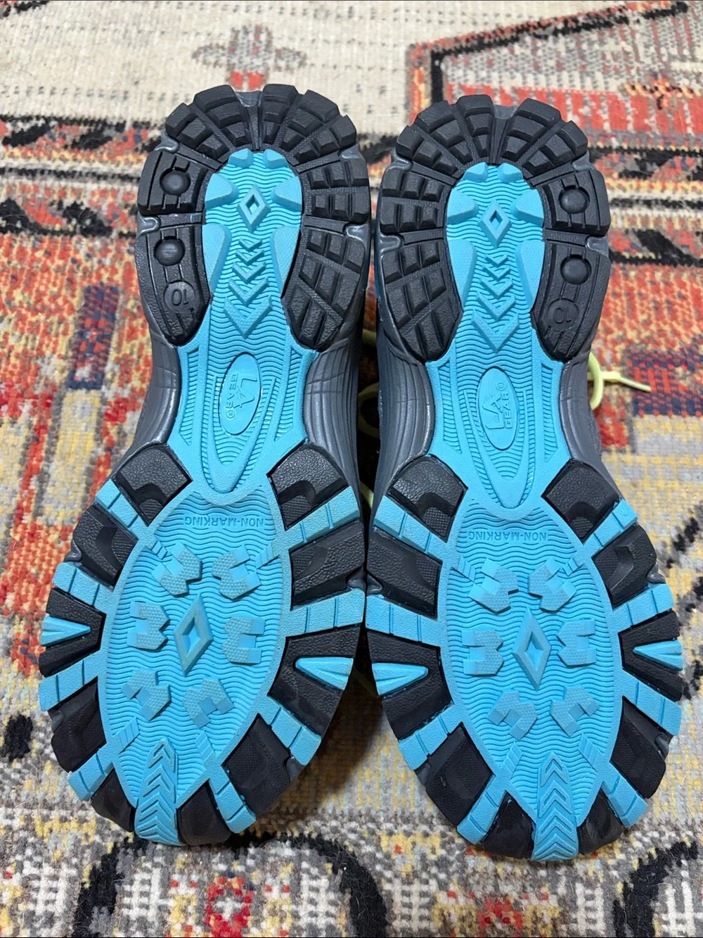 L.A. Gear Gray Athletic Shoes with Neon Yellow Laces and Turquoise Lining